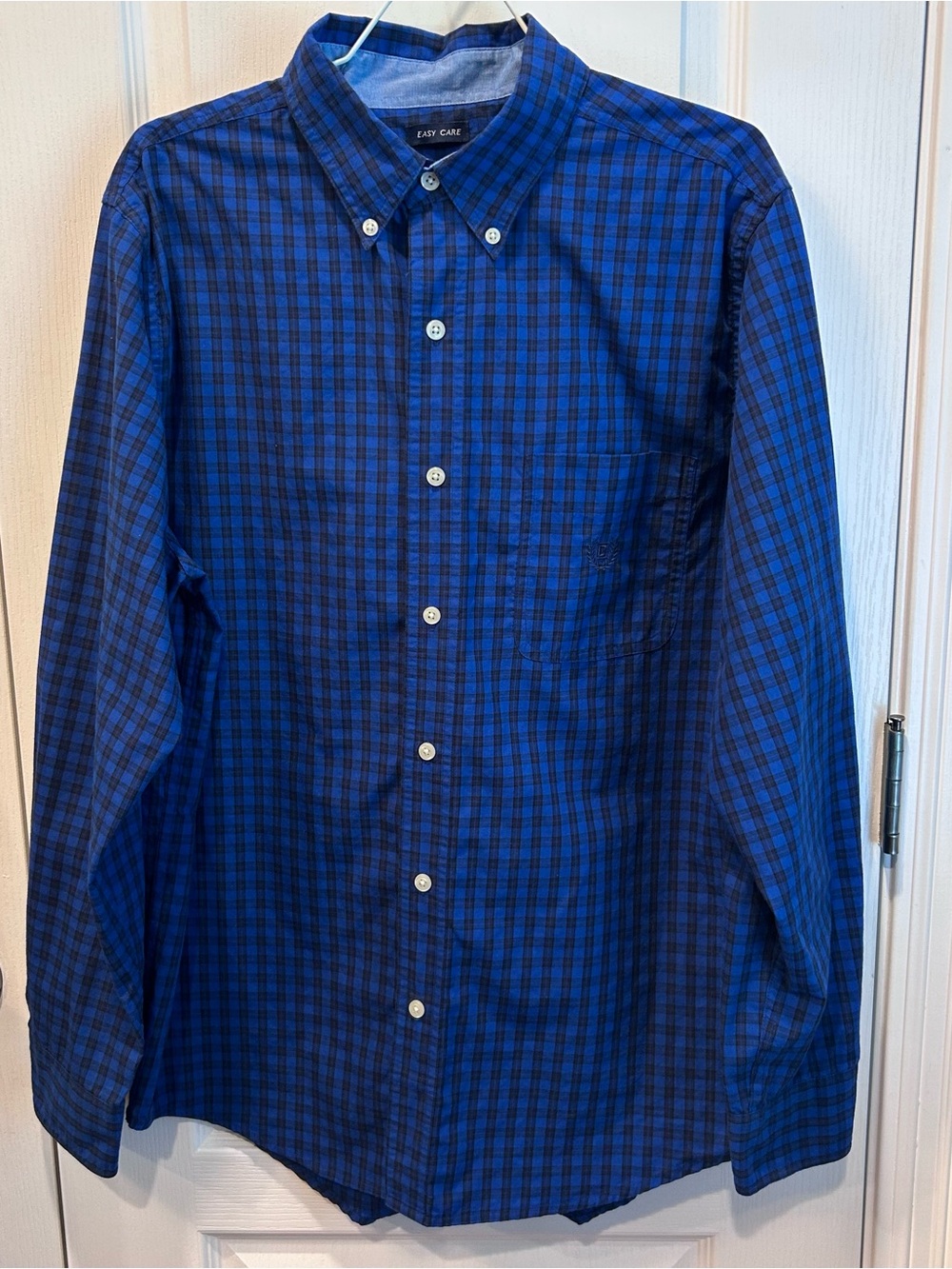 Chaps Easy Care Men’s Blue & Black Checked Medium Long Sleeve Button Up Shirt